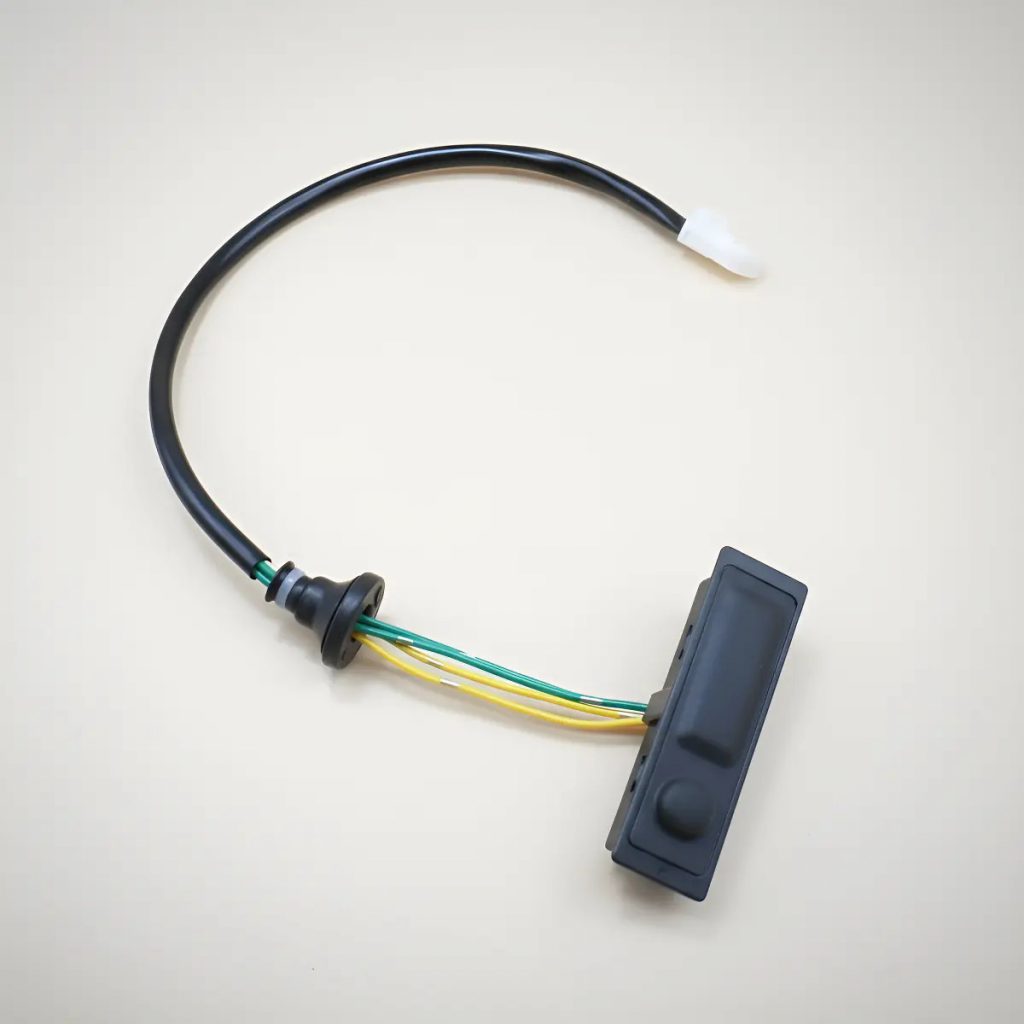 Botón Switch Interruptor Cajuela Nissan Xtrail Rogue 15-20